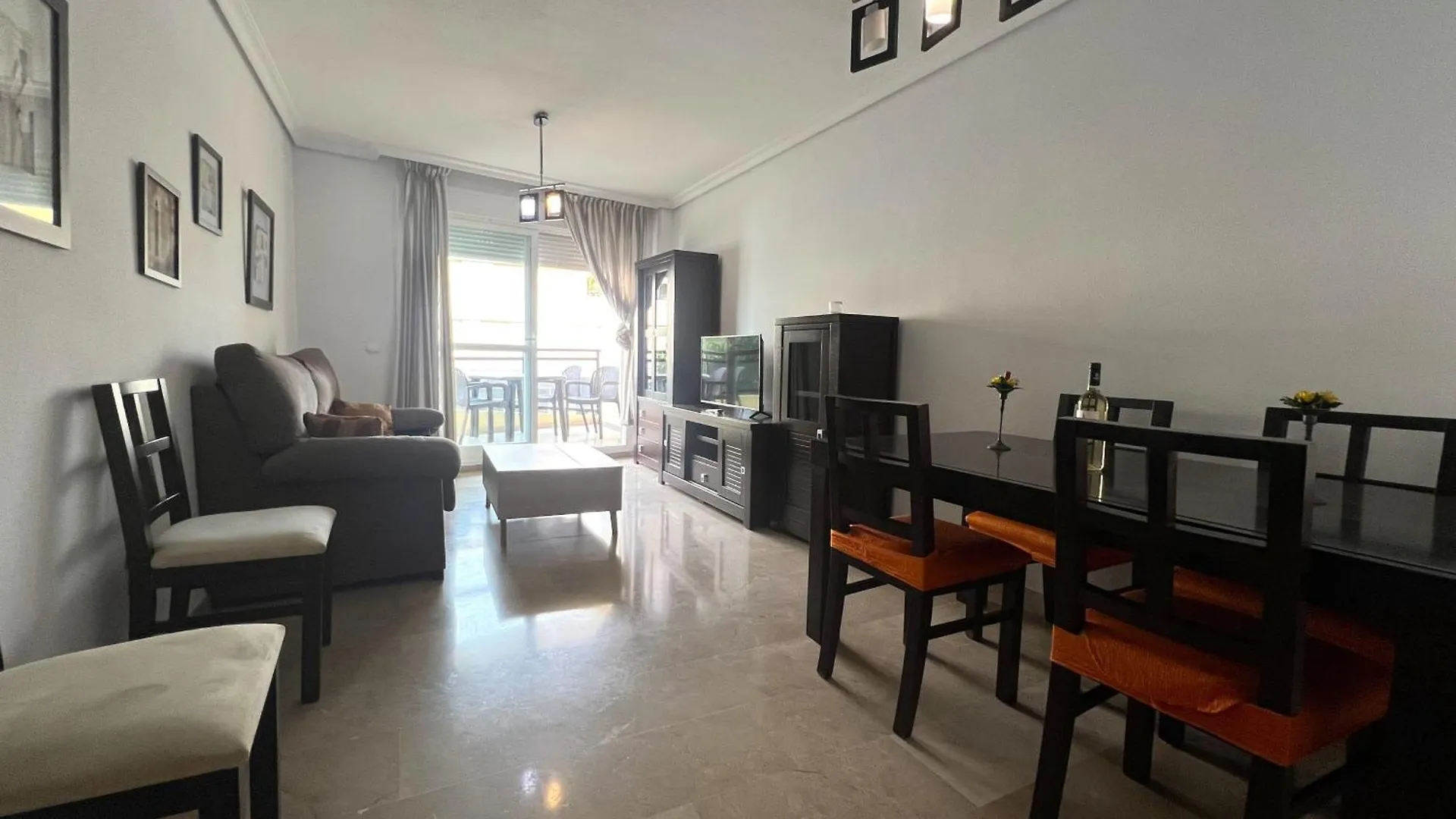 Torremolinos With Pool, Tennis & Gym By Homing Apartment